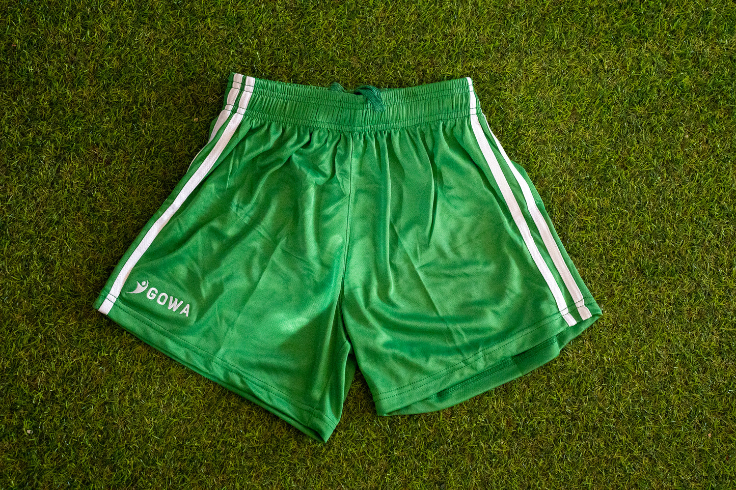 Green / White shorts